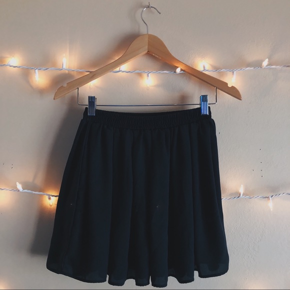 Black Brandy Melville Skirt - Picture 2 of 4